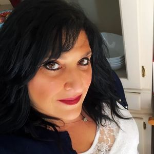 Meet your Posher, Desiree